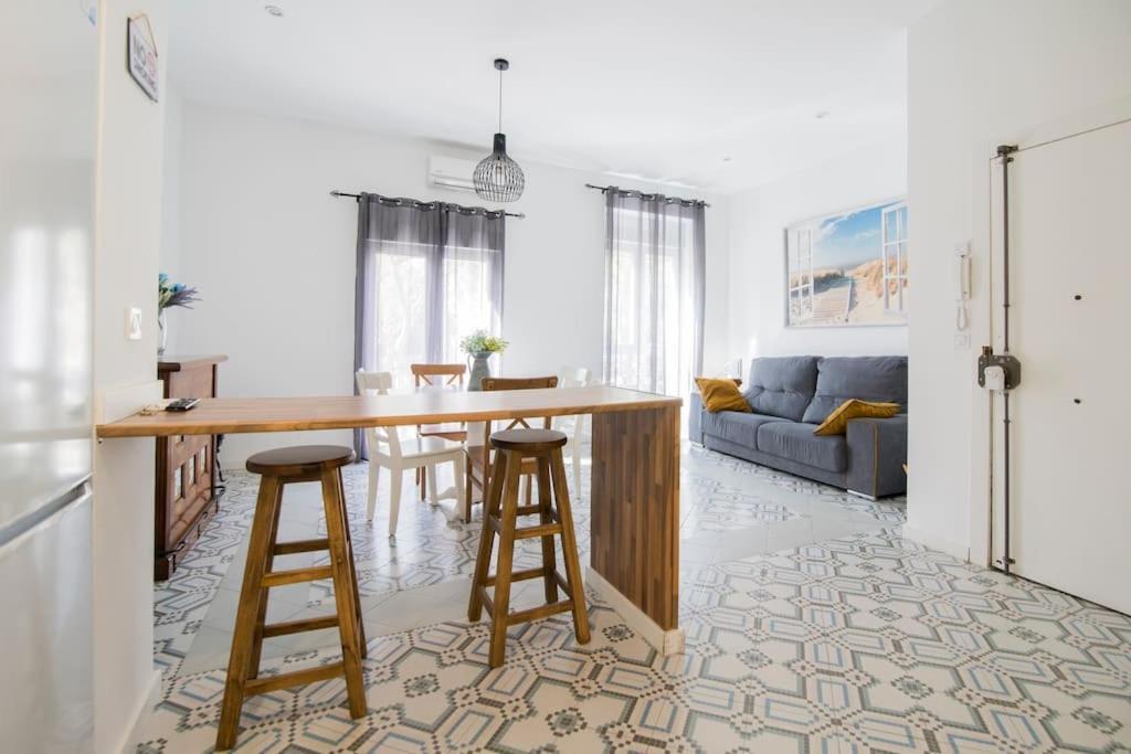 ולנסיה Cozy Flat In City Center Feel The Vibe Selfcheckin מראה חיצוני תמונה