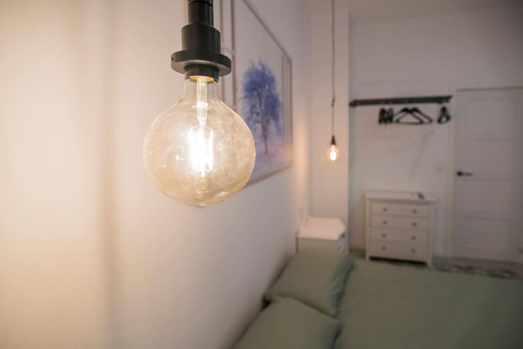 ולנסיה Cozy Flat In City Center Feel The Vibe Selfcheckin מראה חיצוני תמונה