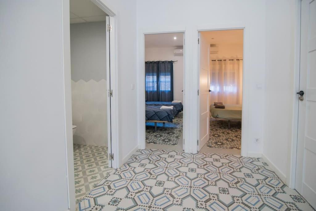 ולנסיה Cozy Flat In City Center Feel The Vibe Selfcheckin מראה חיצוני תמונה