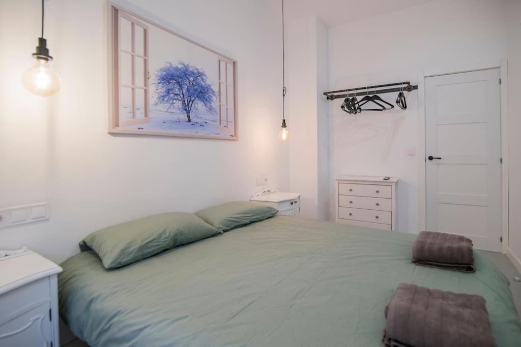 ולנסיה Cozy Flat In City Center Feel The Vibe Selfcheckin מראה חיצוני תמונה